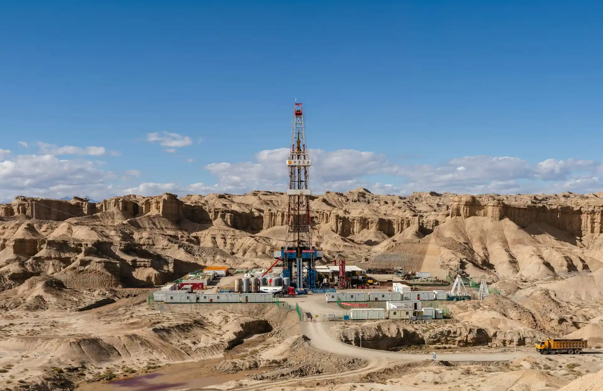 Two-Way Radio Solutions for Oil, Gas & Mining