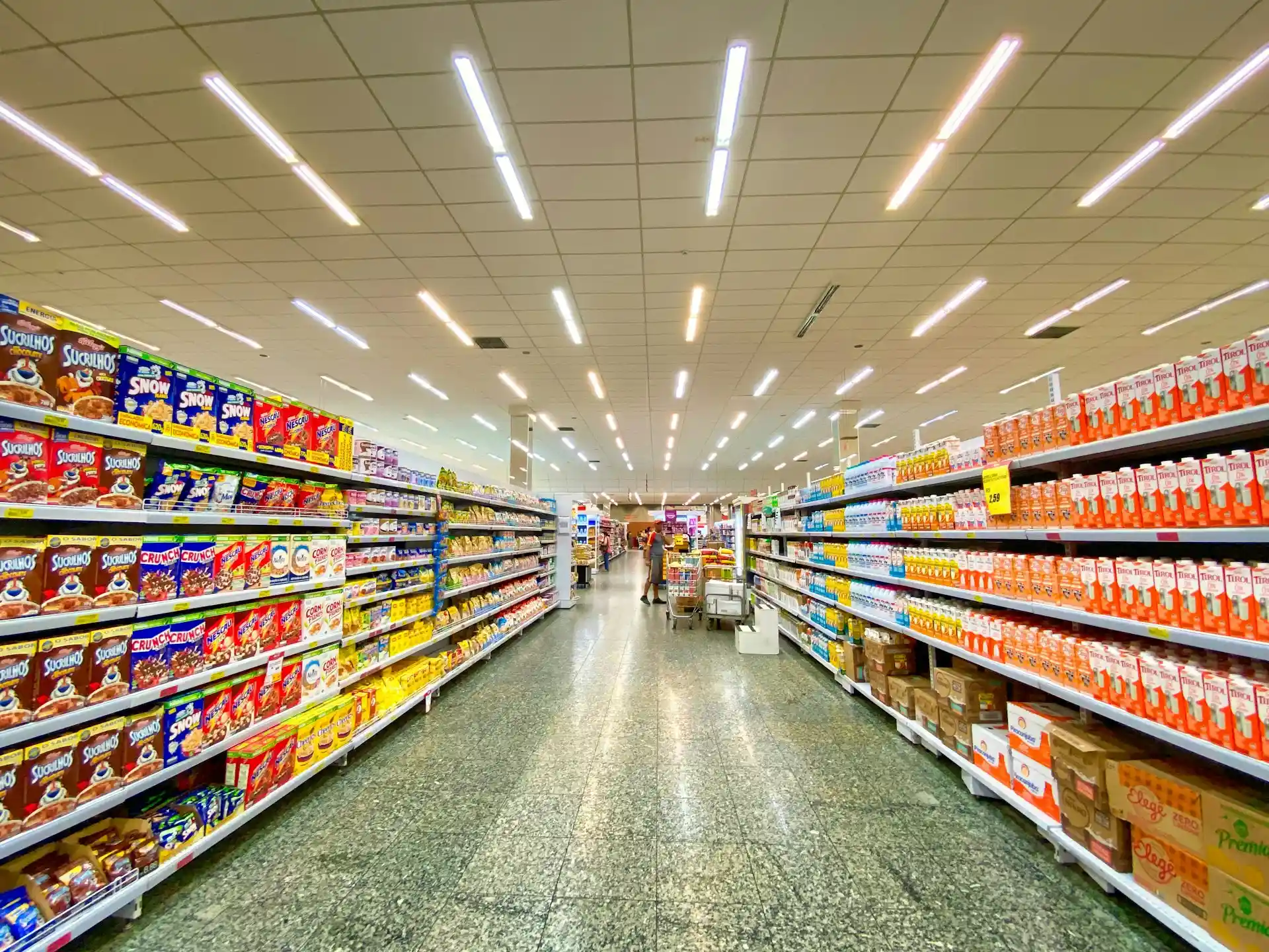 Two-Way Radio Solutions for Retail Stores